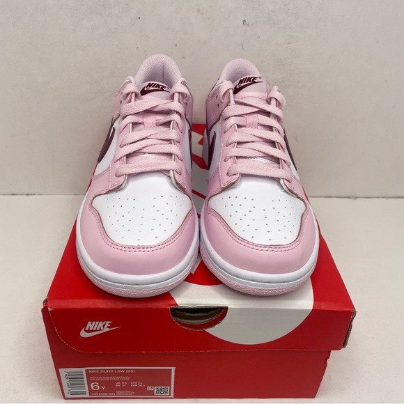 Nike Dunk Low GS “Pink Foam/Valentine’s” 2022 - Picture 2 of 4
